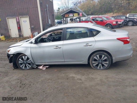 2019 Nissan Sentra SR with VIN 3N1AB7AP5KY382282, listed as a IAAI auction lot 40755665 with 72,028 mi miles. Bid and sale history available at carsss.com. Image 14.