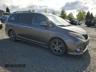2017 Toyota Sienna SE with VIN 5TDXZ3DC0HS779855, listed as a Copart auction lot 56037865 with 95,959 mi miles and Salvage title. Bid and sale history available at DreamBid. Image 4.