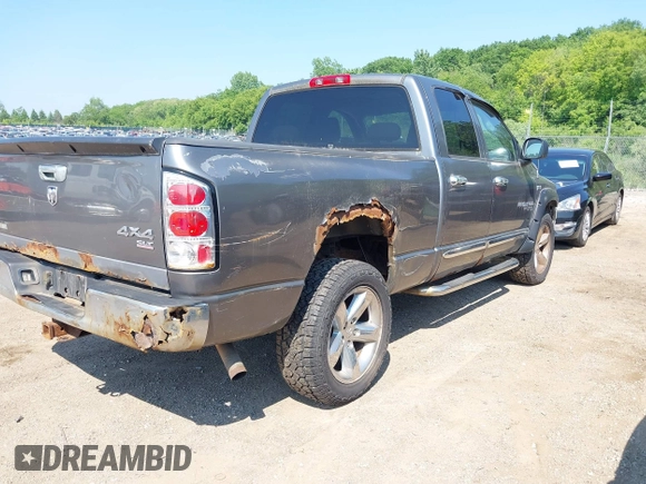 2006 Dodge 1500 SLT z VIN 1D7HU18246J168221, wystawiony jako IAAI lot #42462325 z przebiegiem 195 754 mil mil oraz . Historia ofert i sprzedaży dostępna na DreamBid. Obrazek 4.