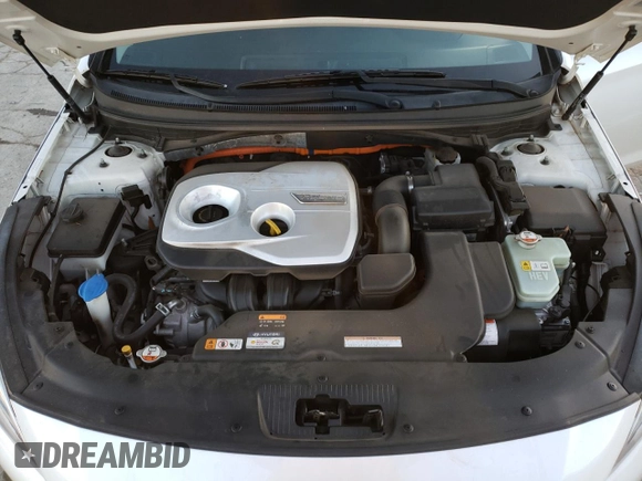2016 Hyundai Sonata Hybrid SE with VIN KMHE24L10GA014895, listed as a Copart auction lot 72613852 with 69,811 mi miles. Bid and sale history available at carsss.com. Image 12.