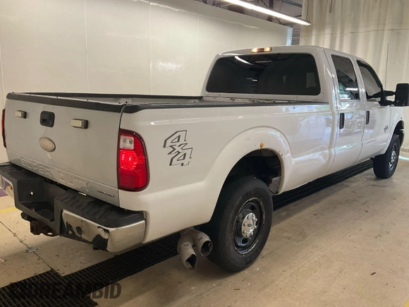 2014 Ford F-250 XL z VIN 1FT7W2BT4EEA24974, wystawiony jako IAAI lot #42792600 z przebiegiem 387 974 mil mil oraz . Historia ofert i sprzedaży dostępna na DreamBid. Obrazek 8.