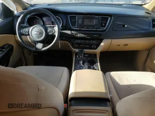 2016 Kia Sedona LX with VIN KNDMB5C12G6088151, listed as a Copart auction lot 89132135 with 139,590 mi miles and Salvage Title. Bid and sale history available at DreamBid. Image 8.