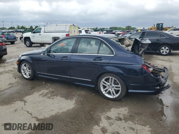 2013 Mercedes-Benz C 250 Sport с VIN WDDGF4HB9DR298923, выставлен на аукционе Copart как лот 56575025 с пробегом 63 041 миль миль и Списание • Salvage title. История ставок и продаж доступна на DreamBid. Изображение 2.