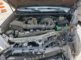 2019 Toyota 4Runner SR5 with VIN JTEBU5JR6K5721383, listed as a Copart auction lot 59556525 with 82,108 mi miles and Salvage title. Bid and sale history available at DreamBid. Image 12.