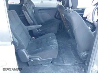 2016 Dodge Grand Caravan Canada Value Package with VIN 2C4RDGBG4GR359334, listed as a IAAI auction lot 41474957 with 105,378 mi miles. Bid and sale history available at carsss.com. Image 8.
