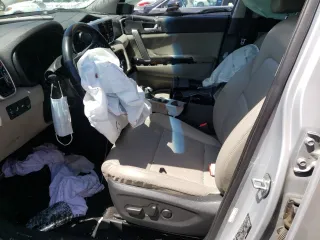 2020 Kia Sportage EX with VIN KNDPN3AC8L7780402, listed as a Copart auction lot 55964355 with 91,728 mi miles and Salvage title. Bid and sale history available at DreamBid. Image 7.