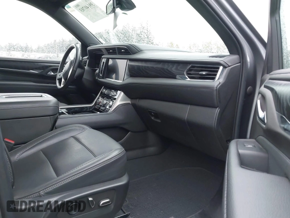 2022 GMC Yukon XL Denali with VIN 1GKS2JKL1NR208671, listed as a IAAI auction lot 39140703 with 28,235 mi miles and . Bid and sale history available at carsss.com. Image 5.