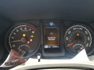2022 Toyota Tacoma SR z VIN 3TMCZ5ANXNM473533, wystawiony jako Copart lot #46214655 z przebiegiem 42 660 mil mil oraz Szkoda całkowita • Salvage title. Historia ofert i sprzedaży dostępna na DreamBid. Obrazek 9.