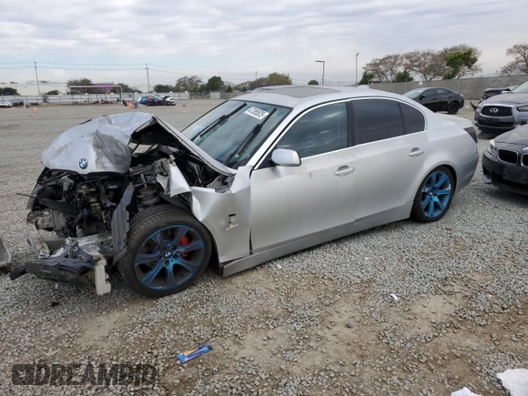 2004 BMW 5 Series 525i with VIN WBANA53504B845624, listed as a Copart auction lot 47285525 with 180,496 mi miles and Salvage Title. Bid and sale history available at carsss.com. Image 1.