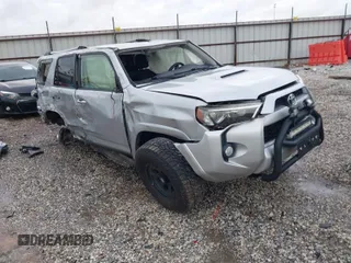 2014 Toyota 4Runner Limited with VIN JTEBU5JR8E5156817, listed as a IAAI auction lot 40787985 with Not Provided miles. Bid and sale history available at carsss.com. Image 1.