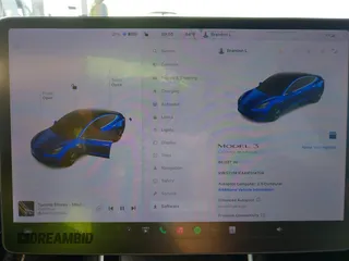 2018 Tesla Model 3 Long Range Battery z VIN 5YJ3E1EA8JF014706, wystawiony jako IAAI lot #41453650 z przebiegiem 68 037 mil mil oraz . Historia ofert i sprzedaży dostępna na DreamBid. Obrazek 7.