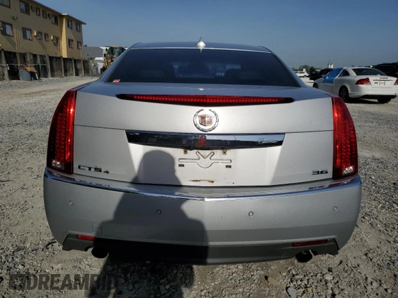 2011 Cadillac CTS Premium z VIN 1G6DS5ED2B0104323, wystawiony jako Copart lot #56596885 z przebiegiem Nie podano mil oraz Szkoda całkowita • Salvage title. Historia ofert i sprzedaży dostępna na DreamBid. Obrazek 6.