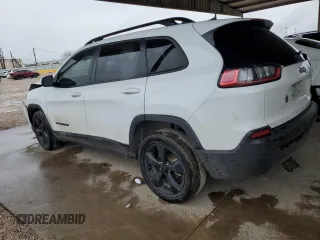 2021 Jeep Cherokee Altitude with VIN 1C4PJLLBXMD189510, listed as a Copart auction lot 46495355 with 105,293 mi miles and Salvage Title. Bid and sale history available at carsss.com. Image 2.