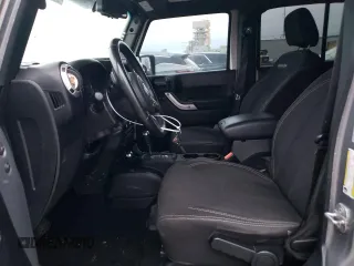 2018 Jeep Wrangler JK Unlimited Sahara with VIN 1C4HJWEG3JL922027, listed as a Copart auction lot 84173794 with 113,226 mi miles and Salvage Title. Bid and sale history available at carsss.com. Image 7.