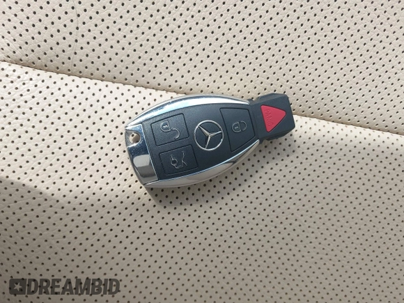 2017 Mercedes-Benz GLE 400 with VIN 4JGDA5GB1HA906999, listed as a IAAI auction lot 42211022 with 84,247 mi miles and . Bid and sale history available at DreamBid. Image 11.