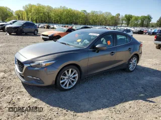 2017 Mazda 3 Grand Touring z VIN 3MZBN1W38HM138246, wystawiony jako Copart lot #52432105 z przebiegiem 91 761 mil mil oraz Szkoda całkowita • Salvage title. Historia ofert i sprzedaży dostępna na DreamBid. Obrazek 1.