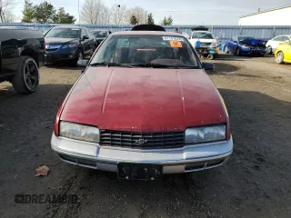 1988 Chevrolet Beretta z VIN 1G1LV11W6JY651488, wystawiony jako Copart lot #81191074 z przebiegiem 239 594 mil mil oraz Czysty tytuł • Clean title. Historia ofert i sprzedaży dostępna na DreamBid. Obrazek 5.