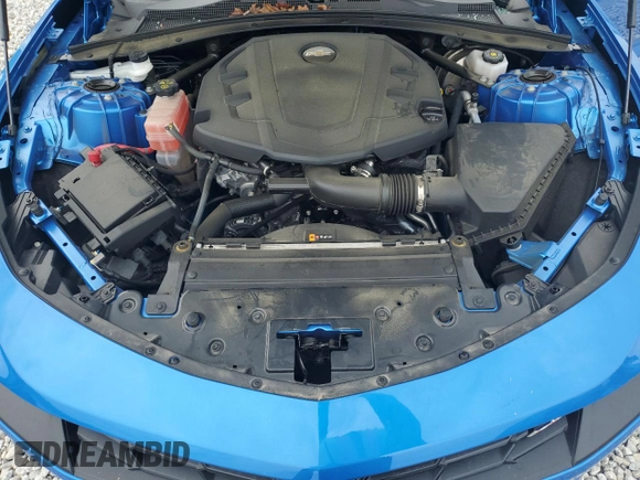 2024 Chevrolet Camaro 1LT z VIN 1G1FB1RS7R0108703, wystawiony jako Copart lot #55221005 z przebiegiem Nie podano mil oraz Nie do naprawy • Non repairable. Historia ofert i sprzedaży dostępna na DreamBid. Obrazek 11.