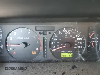 1999 Isuzu Trooper S с VIN JACDJ58X1X7931474, выставлен на аукционе Copart как лот 80273494 с пробегом 295 128 миль миль и Чистый • Clean title. История ставок и продаж доступна на DreamBid. Изображение 9.