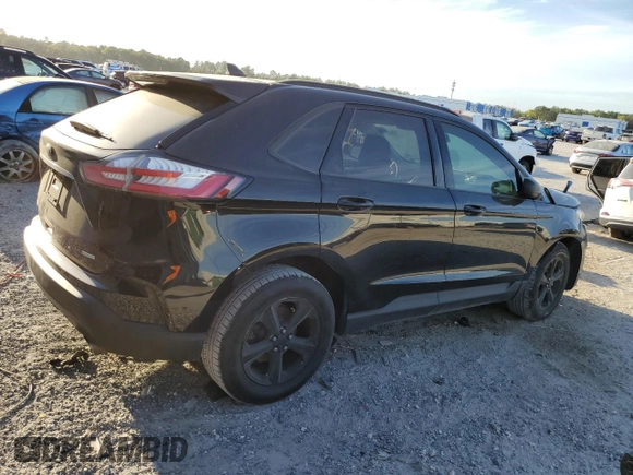 2020 Ford Edge SE z VIN 2FMPK3G91LBA42481, wystawiony jako Copart lot #50135885 z przebiegiem 104 656 mil mil oraz Nie do naprawy • Non repairable. Historia ofert i sprzedaży dostępna na DreamBid. Obrazek 3.