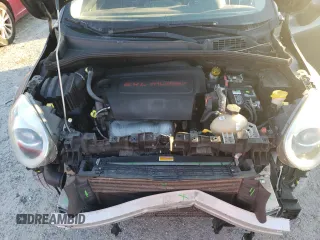 2016 FIAT 500X Trekking Plus z VIN ZFBCFYET2GP386504, wystawiony jako Copart lot #82576594 z przebiegiem 183 959 mil mil oraz Szkoda całkowita • Salvage title. Historia ofert i sprzedaży dostępna na DreamBid. Obrazek 12.