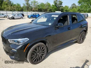2020 BMW X5 M50i with VIN 5UXJU4C08L9C45304, listed as a Copart auction lot 48359823 with 22,929 mi miles. Bid and sale history available at carsss.com. Image 1.