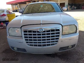 2007 Chrysler 300 Limited with VIN 2C3KA53G27H862495, listed as a IAAI auction lot 41891653 with 214,395 mi miles. Bid and sale history available at carsss.com. Image 6.