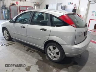 2007 Ford Focus S with VIN 1FAHP37N67W221827, listed as a IAAI auction lot 41067945 with 126,489 mi miles and . Bid and sale history available at carsss.com. Image 3.