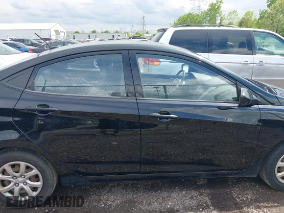 2012 Hyundai Accent GLS z VIN KMHCT4AE3CU046923, wystawiony jako IAAI lot #42225827 z przebiegiem 225 116 mil mil oraz . Historia ofert i sprzedaży dostępna na DreamBid. Obrazek 14.