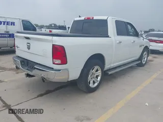 2017 Ram 1500 Lone Star Silver z VIN 1C6RR6LT7HS791379, wystawiony jako IAAI lot #42196470 z przebiegiem 96 222 mil mil oraz . Historia ofert i sprzedaży dostępna na DreamBid. Obrazek 4.