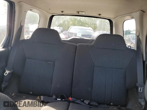 2002 Nissan Xterra SE SC z VIN 5N1MD28Y72C510385, wystawiony jako Copart lot #55047505 z przebiegiem 178 772 mil mil oraz Czysty tytuł • Clean title. Historia ofert i sprzedaży dostępna na DreamBid. Obrazek 10.
