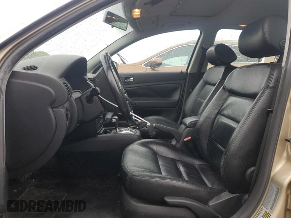 2004 Volkswagen Passat GLS z VIN WVWPD63B34E075688, wystawiony jako Copart lot #56297475 z przebiegiem 135 684 mil mil oraz Szkoda całkowita • Salvage title. Historia ofert i sprzedaży dostępna na DreamBid. Obrazek 7.
