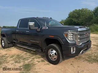 2020 GMC Sierra 3500HD Denali with VIN 1GT49WEY6LF205347, listed as a Copart auction lot 54630605 with 262,762 mi miles and Clean Title. Bid and sale history available at carsss.com. Image 1.
