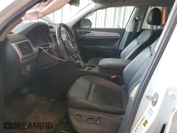 2018 Volkswagen Atlas SE with VIN 1V2KR2CA4JC512020, listed as a Copart auction lot 60404745 with 109,477 mi miles and Non repairable. Bid and sale history available at DreamBid. Image 7.