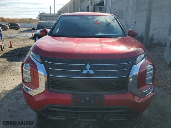 2024 Mitsubishi Outlander ES with VIN JA4J4UA80RZ078821, listed as a Copart auction lot 78613814 with 103 mi miles and Clean Title. Bid and sale history available at carsss.com. Image 5.