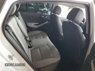 2021 Hyundai Ioniq Limited z VIN KMHC05LC2MU255940, wystawiony jako Copart lot #60332364 z przebiegiem Nie podano mil oraz Szkoda całkowita • Salvage title. Historia ofert i sprzedaży dostępna na DreamBid. Obrazek 10.