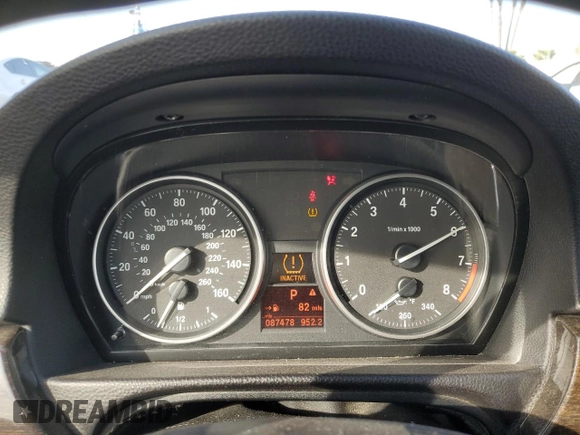 2012 BMW 3 Series 328i z VIN WBADW7C56CE729186, wystawiony jako Copart lot #42831965 z przebiegiem 87 478 mil mil oraz Szkoda całkowita • Salvage title. Historia ofert i sprzedaży dostępna na DreamBid. Obrazek 9.