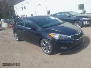 2016 Kia Forte EX with VIN KNAFZ4A8XG5570545, listed as a IAAI auction lot 42129211 with 1 mi miles. Bid and sale history available at carsss.com. Image 1.