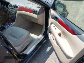 2002 Lexus ES 300 с VIN JTHBF30G120068539, выставлен на аукционе IAAI как лот 42413361 с пробегом 133 625 миль миль и . История ставок и продаж доступна на DreamBid. Изображение 5.