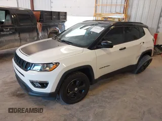 2018 Jeep Compass Latitude с VIN 3C4NJDBBXJT349731, выставлен на аукционе IAAI как лот 42564250 с пробегом 72 303 миль миль и . История ставок и продаж доступна на DreamBid. Изображение 17.