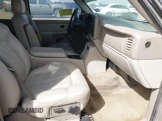 2002 Chevrolet Tahoe LS with VIN 1GNEC13Z02R244573, listed as a IAAI auction lot 41807744 with 245,788 mi miles and . Bid and sale history available at DreamBid. Image 5.