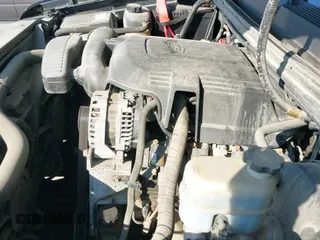 2008 Chevrolet Silverado 1500 Work Truck z VIN 1GCEK14C58Z219828, wystawiony jako IAAI lot #42382965 z przebiegiem 131 794 mil mil oraz . Historia ofert i sprzedaży dostępna na DreamBid. Obrazek 19.