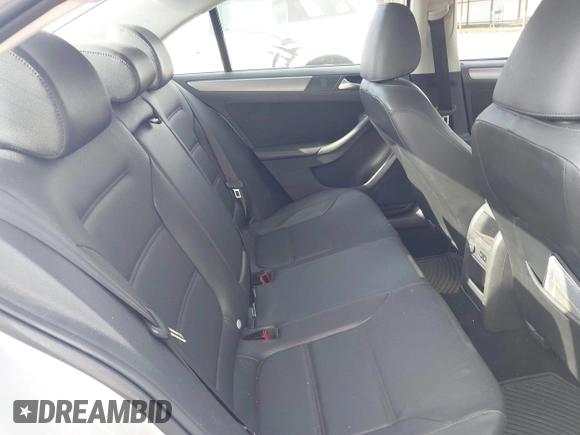 2013 Volkswagen Jetta TDI w/Premium/Nav с VIN 3VWLL7AJ9DM203506, выставлен на аукционе IAAI как лот 42682513 с пробегом 137 614 миль миль и . История ставок и продаж доступна на DreamBid. Изображение 8.