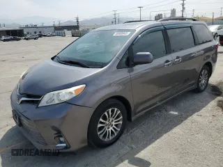2020 Toyota Sienna XLE Auto Access Seat с VIN 5TDYZ3DC5LS054345, выставлен на аукционе Copart как лот 58808945 с пробегом Не указан миль и Списание • Salvage title. История ставок и продаж доступна на DreamBid. Изображение 1.