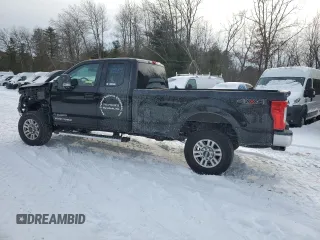 2019 Ford F-350 XL with VIN 1FT8X3BT0KEF99785, listed as a Copart auction lot 44384645 with 164,424 mi miles and Salvage title. Bid and sale history available at DreamBid. Image 2.
