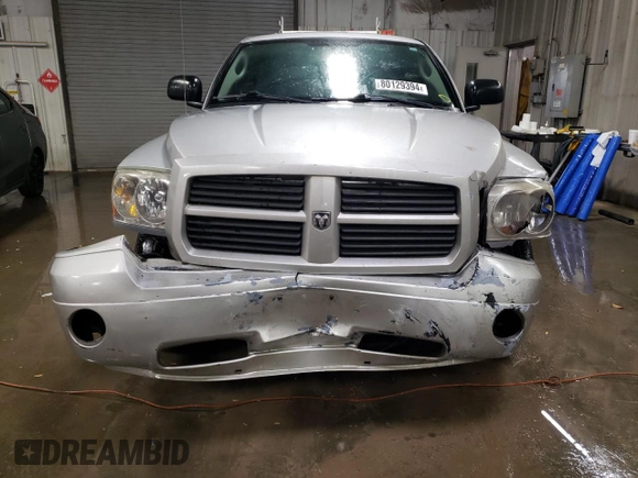 2006 Dodge Dakota SLT with VIN 1D7HW42NX6S711998, listed as a Copart auction lot 80129394 with 214,546 mi miles and Salvage Title. Bid and sale history available at carsss.com. Image 5.