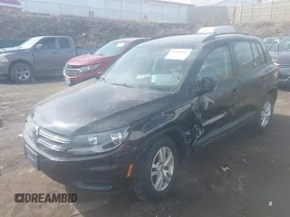 2017 Volkswagen Tiguan S with VIN WVGBV7AX9HK018085, listed as a IAAI auction lot 41804052 with 71,943 mi miles and . Bid and sale history available at DreamBid. Image 6.