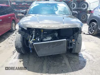2022 Kia Telluride SX with VIN 5XYP5DHC3NG306763, listed as a IAAI auction lot 42267394 with 110,000 mi miles and . Bid and sale history available at DreamBid. Image 6.