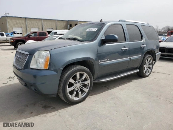 2008 GMC Yukon Denali with VIN 1GKEC63858J185528, listed as a Copart auction lot 48202775 with 295,079 mi miles and Salvage Title. Bid and sale history available at carsss.com. Image 1.