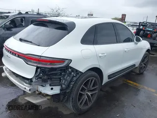 2023 Porsche Macan with VIN WP1AA2A56PLB17385, listed as a IAAI auction lot 41778547 with 25,044 mi miles. Bid and sale history available at carsss.com. Image 4.